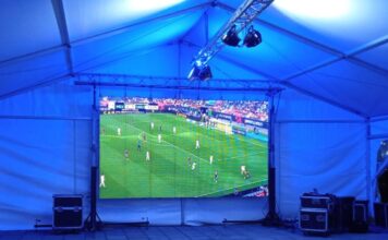 EL GOBIERNO DE SALTO INAUGURÓ LA CARPA CELESTE EN PLAZA TREINTA Y TRES PARA VIVIR EL MUNDIAL 2026