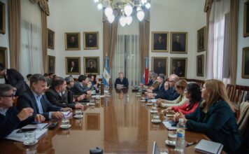 EL GOBIERNO PROVINCIAL MONITOREA LA SITUACIÓN DE GRANJA TRES ARROYOS Y EVALÚA EL AVANCE DE OBRAS ESTRATÉGICAS