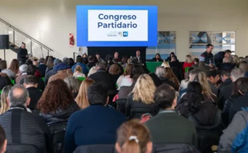 EL CONGRESO PROVINCIAL DEL PJ FACULTÓ AL TRIBUNAL DE DISCIPLINA A EXPULSAR A LOS LEGISLADORES QUE RATIFIQUEN LA REFORMA PREVISIONAL