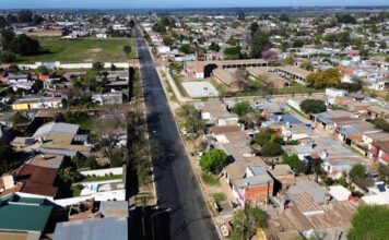 AZCUÉ INAUGURÓ OBRAS DE PAVIMENTACIÓN EN CONCORDIA EN EL MARCO DEL PLAN HACIA EL BICENTENARIO