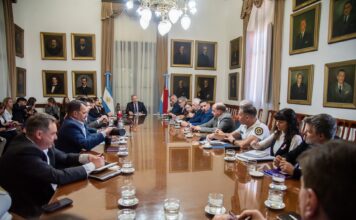 FRIGERIO REUNIÓ A SU GABINETE PARA EVALUAR ACCIONES EN SALUD MENTAL Y PREVENCIÓN ANTE EL NIÑO